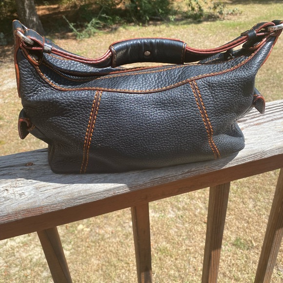 Tod’s Black Leather Hobo Bag - Picture 2 of 9